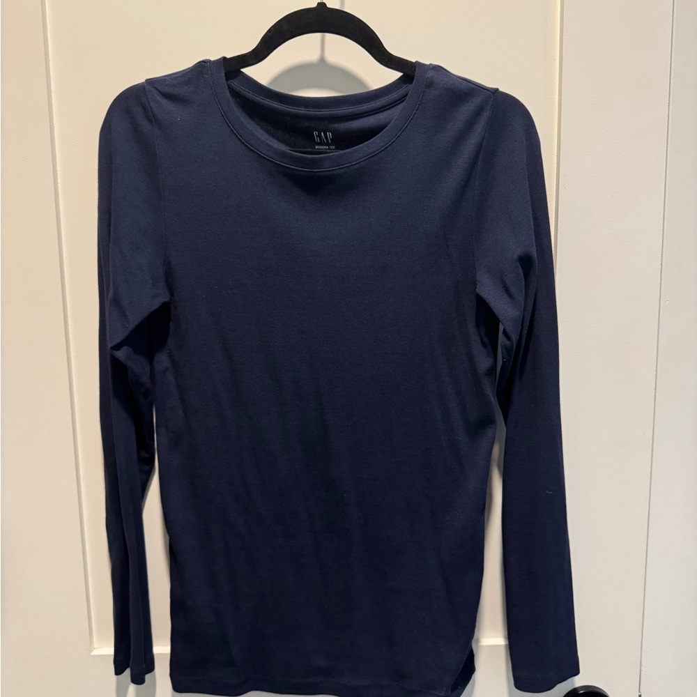 GAP Navy and White Crew Neck Top (2)